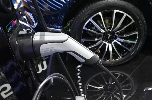 Fransada elektrik avtomobilləri üçün ilk batareya zavodu açılır