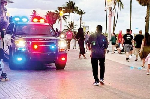 Hollywood çimərliyinə silahlı hücum edilib: 9 YARALI