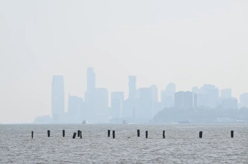 Kanadada meşə yanğınlarının tüstüsü Nyu-Yorka enib