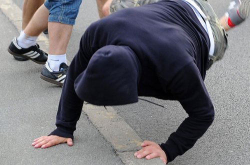 Bakıda şagirdlər arasında bıçaqlanma