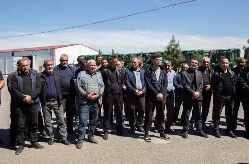 “Aqroservis” ASC taxıl biçininə hazırlıqla bağlı mexanizatorlarla görüşləri uğurla yekunlaşdırıb