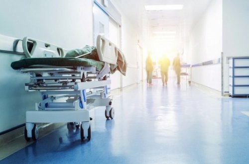 Tovuzda avtomobilin vurduğu qadın xəstəxanada ölüb