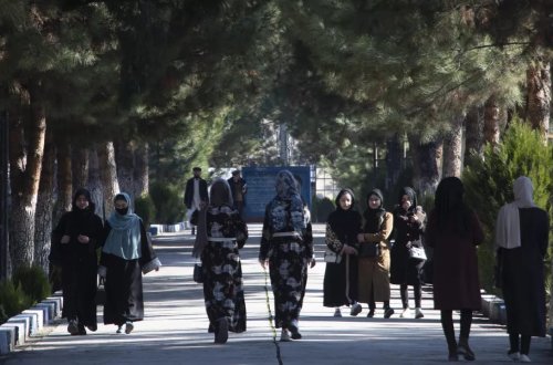 Əfqanıstanda onlarla məktəbli qız zəhərlənib