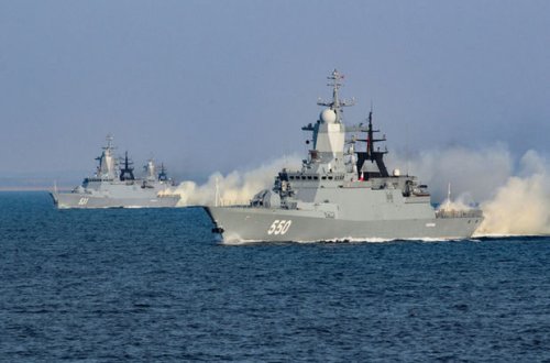 Rusiya hərbi gəmiləri öz bazalarını tərk etdi