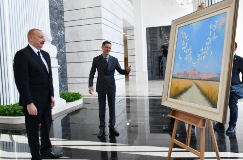 Azərbaycan Respublikasının Prezidenti İlham Əliyev Kənd Təsərrüfatı Nazirliyinin Bakıda yeni inzibati binasının açılışında iştirak edib