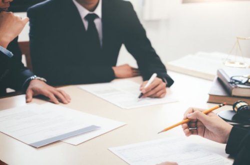 Zərdabda 38 minlik dam təmiri - Adına 3 şirkət olan sahibkar kimdir?