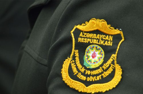 Dövlət Xidməti 700 minlik geyim alır - 5 manatlıq şirkətlə müqavilə