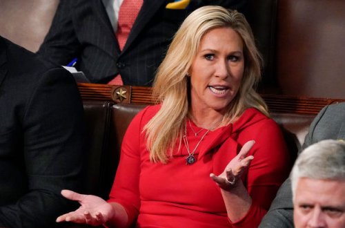 Konqres üzvü Qrin Vaşinqtonu axmaqlıqda günahlandırıb