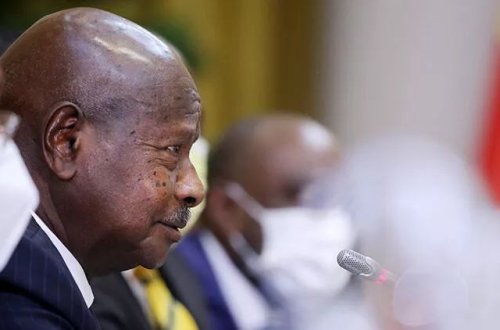 Uqanda prezidenti Covid-19-a tutulub