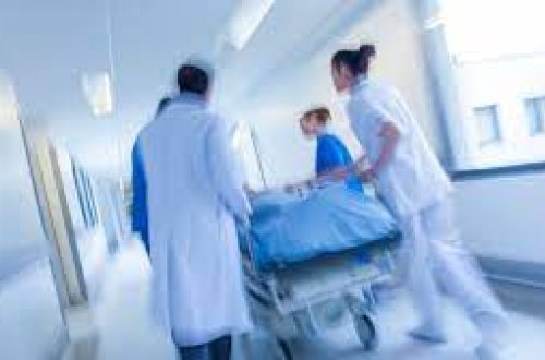 Pasiyentin ölümündə ittiham olunan həkim iş başında - Əlavə açıqlama veriləcək