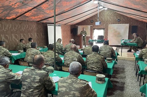 По итогам учений на освобожденных территориях проведено совещание под руководством Закира Гасанова