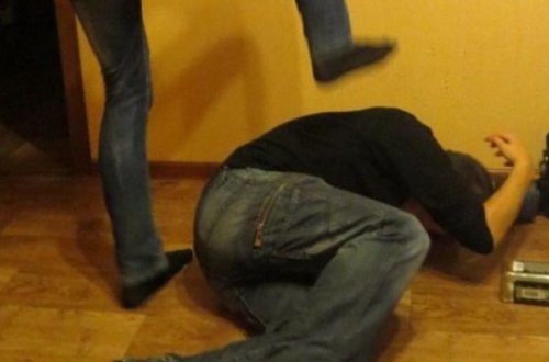 Bakıda ər arvadı ilə başqasının yazışmasını tutdu: Kişini oğurladılar, təhqir edib videoya çəkdilər - MƏHKƏMƏ