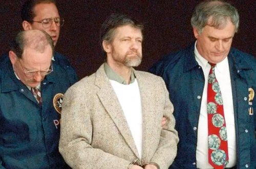 'Dahi' bombardmançı 81 yaşında intihar etdi