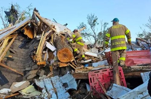 Texasda tornado fəlakəti: 3 ÖLÜ, 56 YARALI