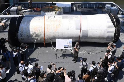 Cənubi Koreya Şimali Koreyaya məxsus raketin qalıqlarını tapıb