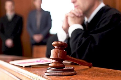 Rüşvətə görə həbs olunan FHN hospitalının əməkdaşları azadlığa buraxılıblar