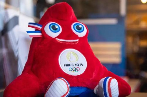 Polis Paris 2024 Olimpiya Mərkəzinə basqın edib