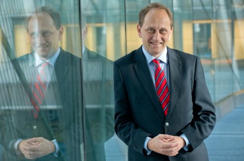 Ukraynada müharibəni tənqid edən şəxs Rusiyaya səfir təyin olundu