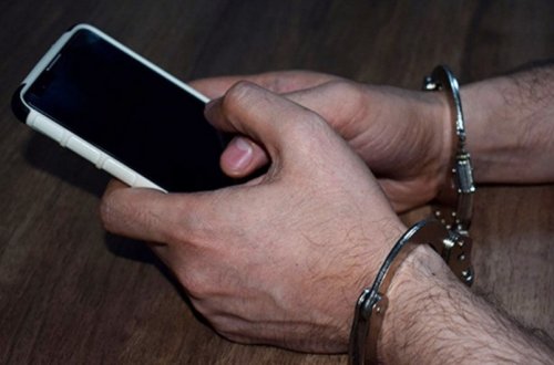 Bakıda parkda 2 nəfərin telefonu oğurlanıb