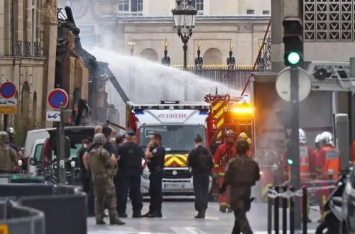 Parisin mərkəzində baş verən partlayışda 37 nəfər yaralanıb