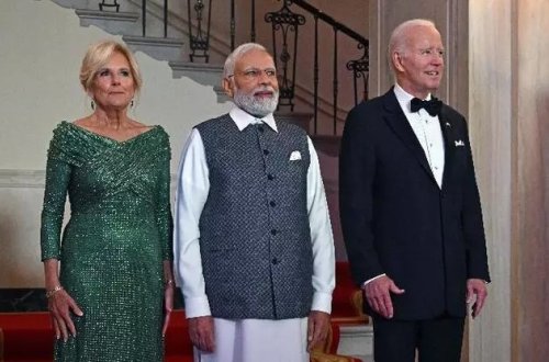 Hindistanın baş naziri Vaşinqtonda yüksək səviyyədə qarşılandı
