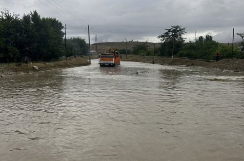 Qazaxdan sel keçdi - Kəndlər su altında qaldı - Video
