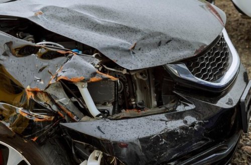 Bakıda ağır yol qəzasında iki bacı yaralanıb