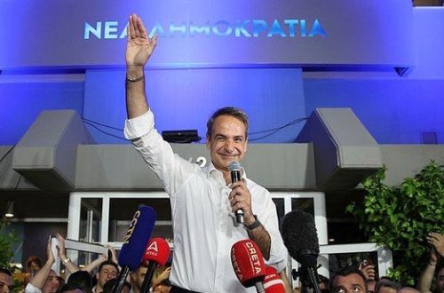 Yunanıstanda yeni kabinet açıqlanıb