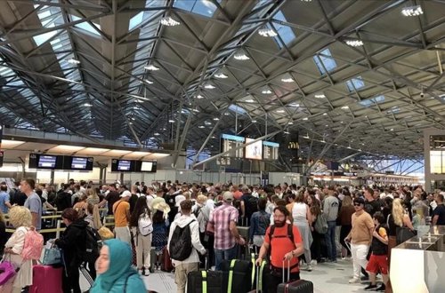 ABŞ-da pis hava şəraiti səbəbindən 2000-dən çox reys təxirə salınıb