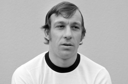 Futbol üzrə Avropa və dünya çempionu dünyasını dəyişib