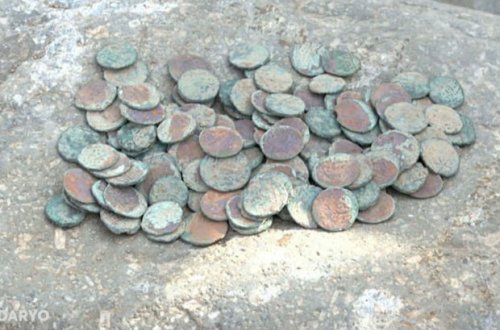 Özbəkistanda 1500 illik sikkələr tapıldı - FOTO