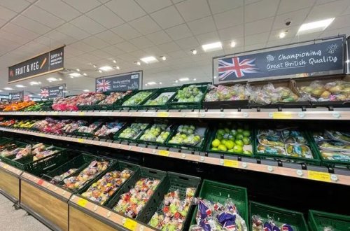 Marketdən brokoli aldı, içindən ilan çıxdı - FOTO