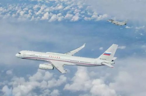 İngilis döyüş təyyarələrindən Rusiya təyyarələrinə müdaxilə edilib