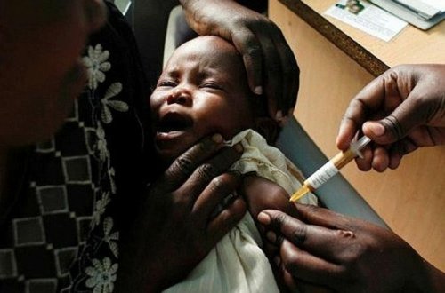 Yeni hazırlanmış malyariya peyvəndi 12 Afrika ölkəsinə gedəcək