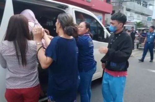 Filippində 16 uşağa təcavüz edən şəxslər saxlanılıb