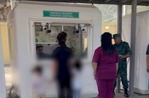 Qarabağın erməni sakinləri Laçındakı sərhəd-buraxılış məntəqəsindən sərbəst keçirlər - VİDEO