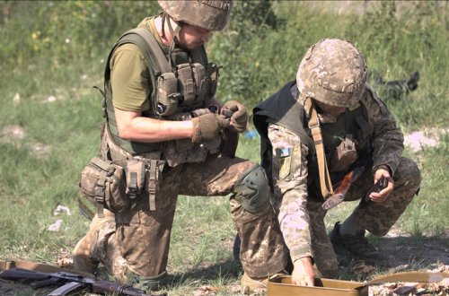 Fransa 5200-ə yaxın ukraynalı əsgərə təlim keçib