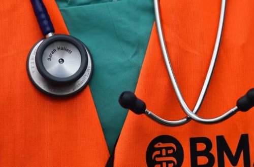 Böyük Britaniya sakinləri 5 günlük tətilə başlayıblar