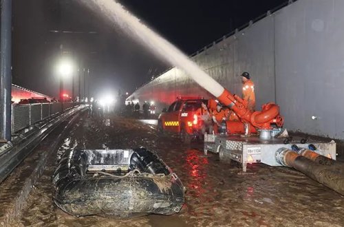 Cənubi Koreyada daşqının balansı daha da ağırlaşır