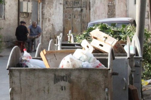 Bakıda zibil yeşiyində 10-15 günlük körpə aşkarlanıb
