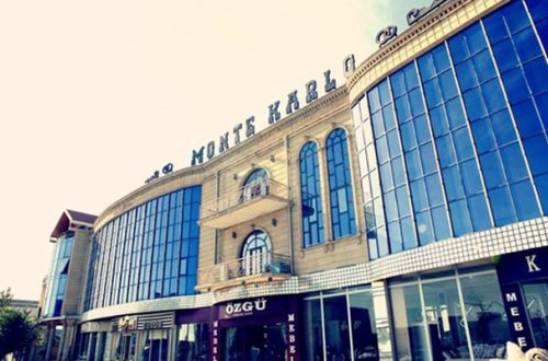 “Monte Karlo”da dava - İki ofisiant tutuldu