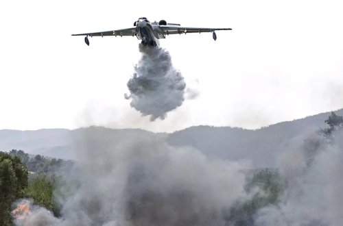 Rusiya Türkiyəyə xidmət üçün 2 amfibiya yanğınsöndürmə təyyarəsi göndərib