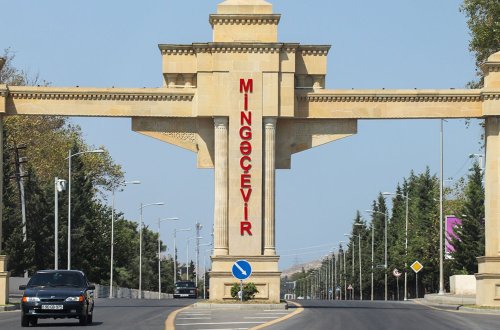 Mingəçevirdə dəhşət: QADIN ÖZÜNÜ PROKURORLUĞUN BİNASINDAN ATDI, DÜNYASINI DƏYİŞDİ