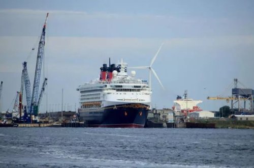 Amsterdam turistlərin sayını azaltmağı hədəfləyir