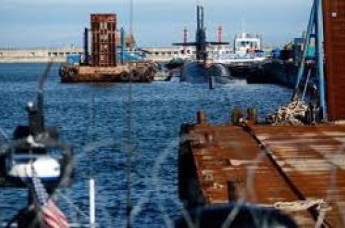 Böhranı artıran nüvə sualtı qayığı Cənubi Koreyanı tərk edib