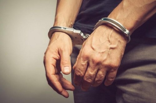 Bakıda avtomobildən 6 min manata yaxın pul oğurlayan şəxs saxlanılıb