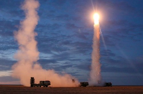 Çin dörd peykini orbitə buraxıb