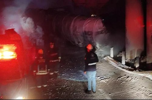 Meksikada yanacaq tankeri partlayıb