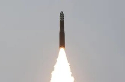 ABŞ Cənubi Koreyaya nüvə sualtı qayığı göndərdi