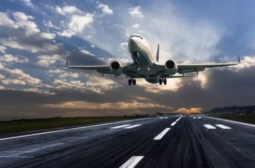 Liviya-İtaliya uçuşları 10 ildən sonra başladı